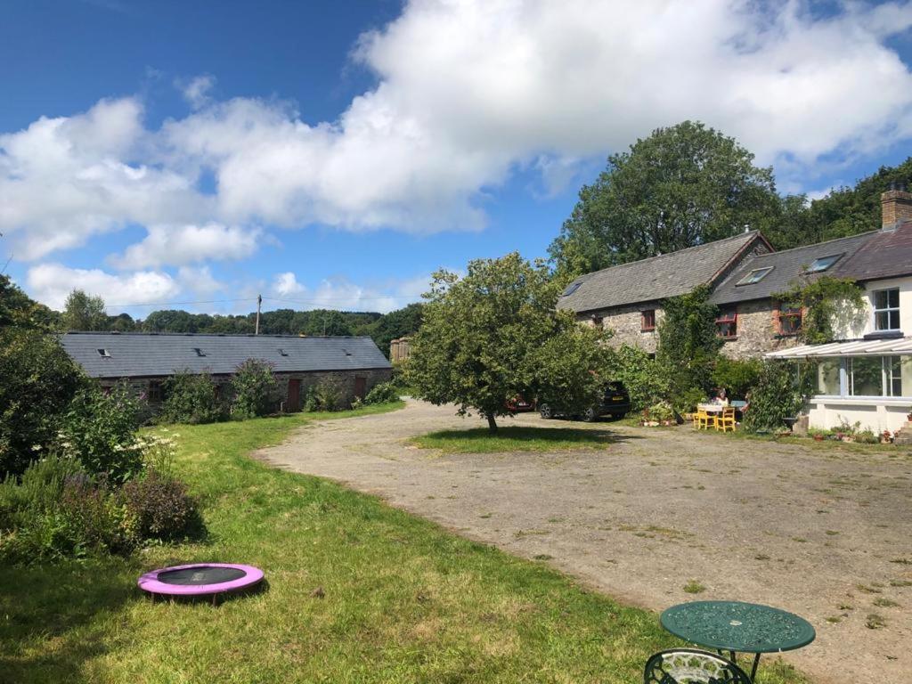 Gernos Farmhouse Llandysul Buitenkant foto